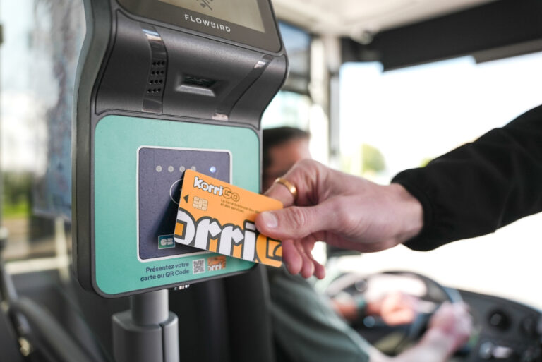 bretagne sud autocars caudan compostage carte korrigo